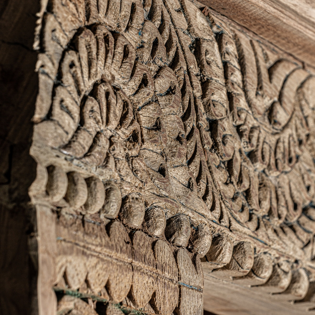 Vintage Hand-Carved Solid Mango Wood Bookshelf with Natural Finish