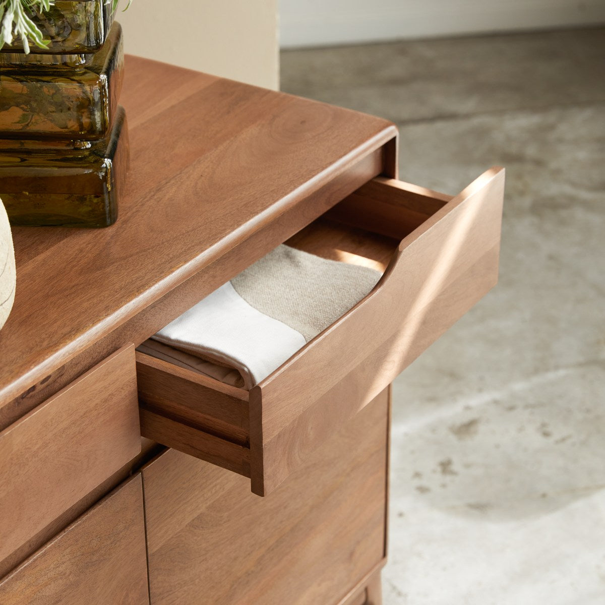 Solid Wood Storage Slideboard | Modern Buffet Table for Dining or Living Room